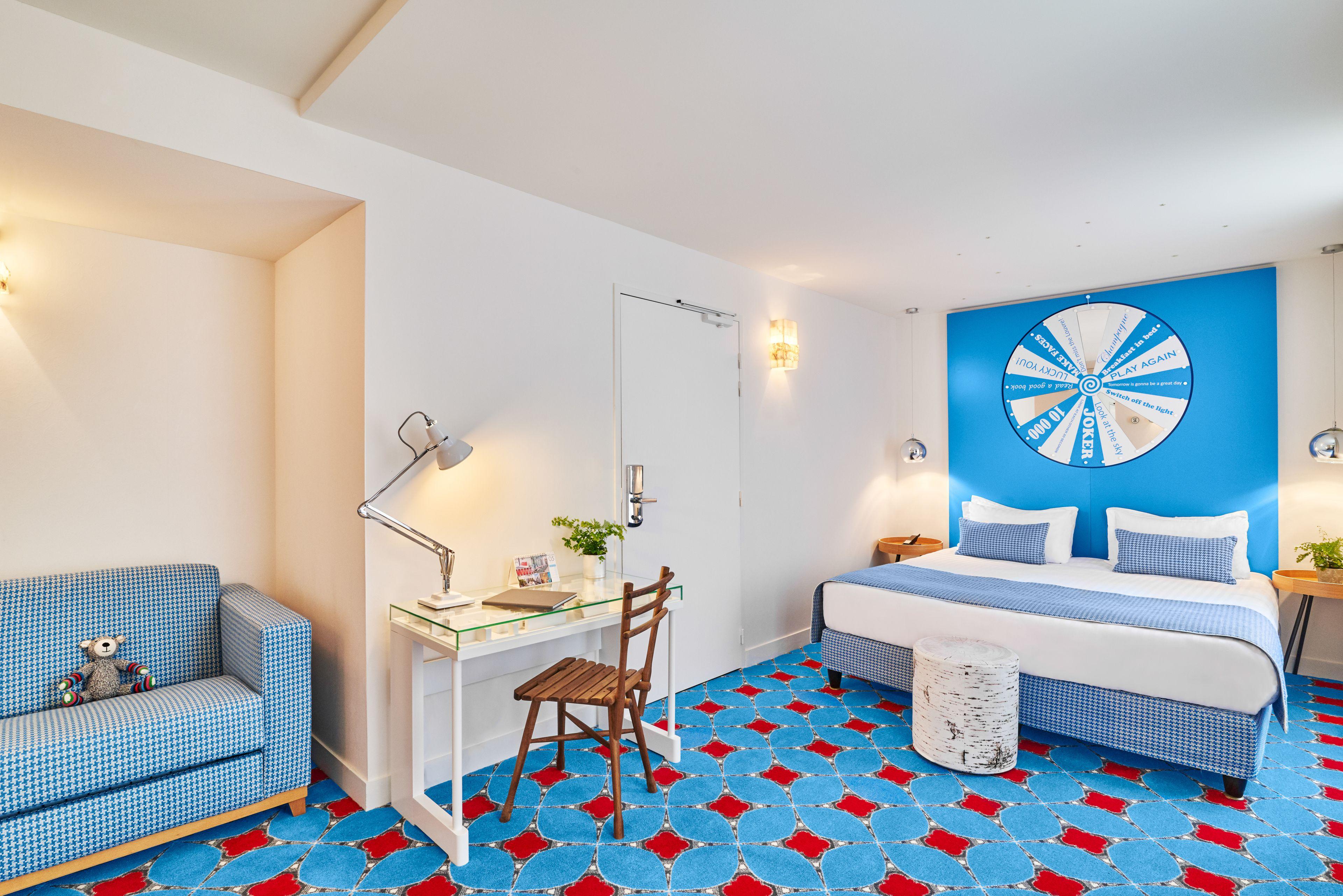 Joke - Astotel Paris