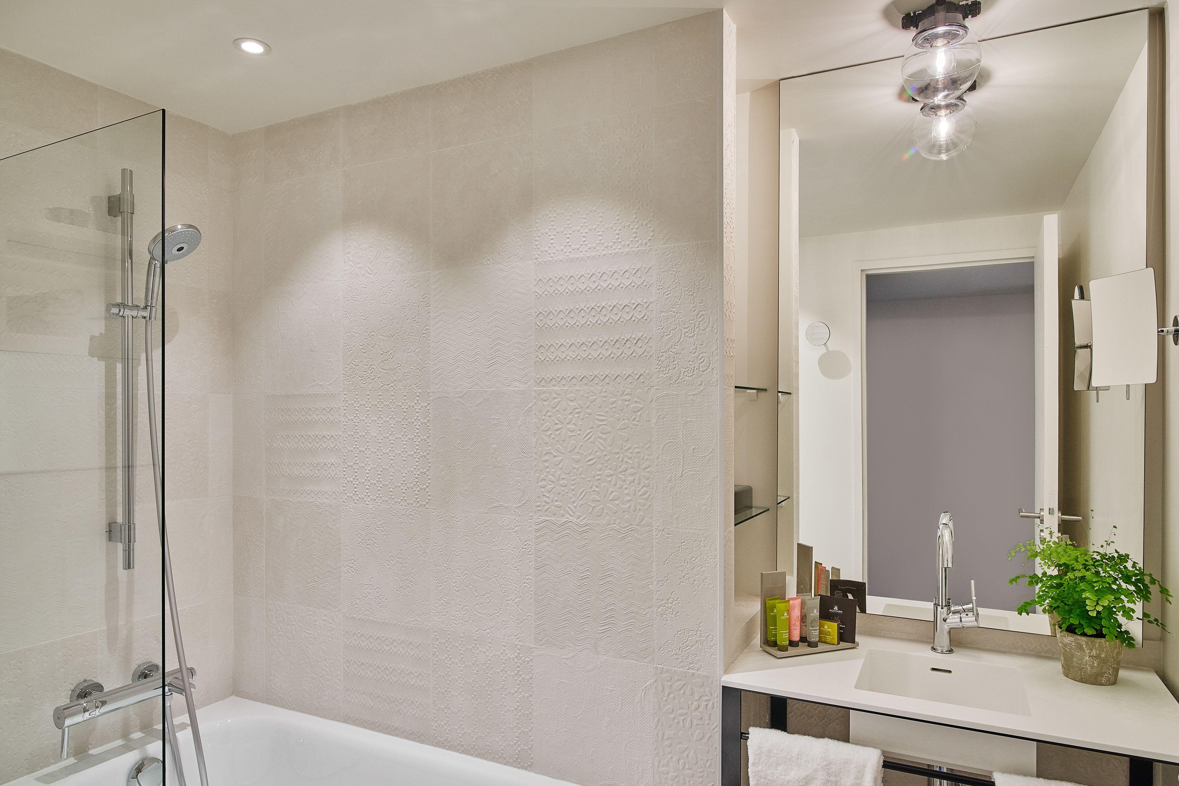 Joke - Astotel Hotel Paris